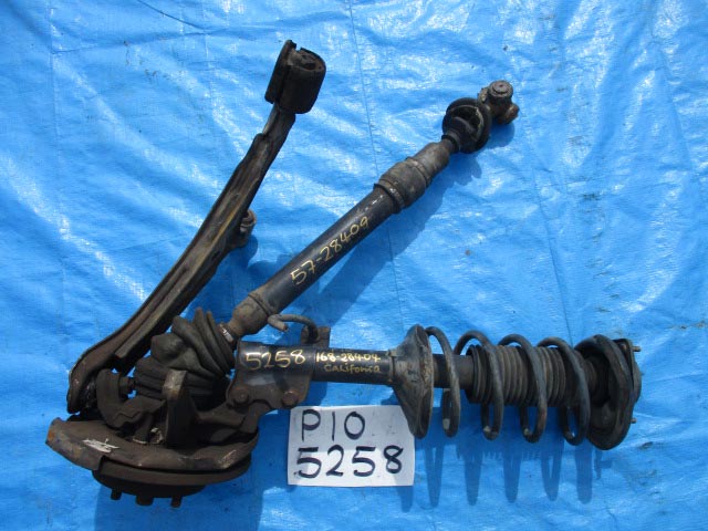 Used Nissan  HUB AND BAIRING FRONT RIGHT